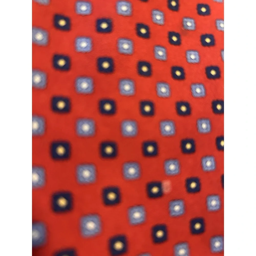 Tommy Hilfiger 100 % Silk Tie Red And‎ Blue